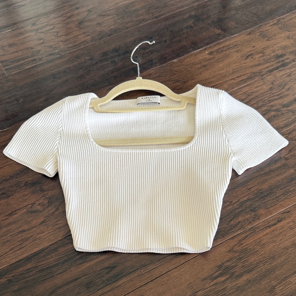 Cropped ribbed top